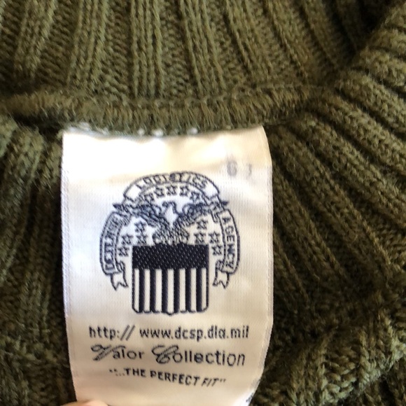 Valor collection 100% wool sweater - Picture 8 of 9